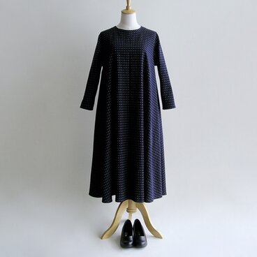 久留米織のフレアワンピース（ドビー織・濃紺地に白と赤のあられ柄）【受注製作】