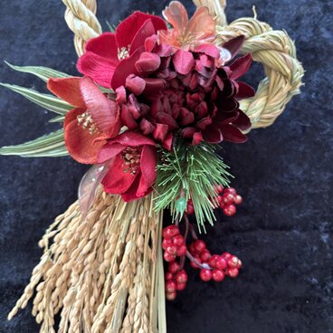 紅椿の迎春　しめ飾り