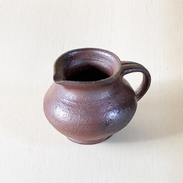 ｜ミルクピッチャー（焼締自然釉）｜ ミルク・ソース入れ／小さな花入れ｜薪窯焼成・焼締陶器