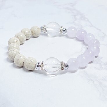 温泉のような癒しを纏う ｜ヒマラヤ水晶・北投石・ラベンダーアメジスト 天然石ブレス/パワーストーンブレスレット No829