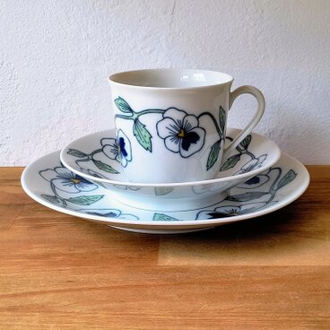 Rörstrand / ロールストランド / Sylviaシリーズ / トリオセット（コーヒーC/S + プレート）①