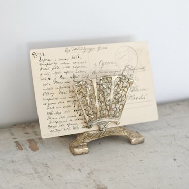 古い透かしのペーパーホルダー