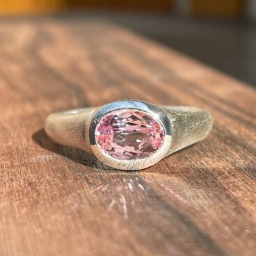 インペリアル　トパーズ　1.37ct　オーバルカット　印台　シルバーSV925リング