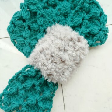 【お客様の声から生まれた】マフラー ファー ループ ショート バタフライ 花 柄 模様 エメラルド 手編み 編み物 編み