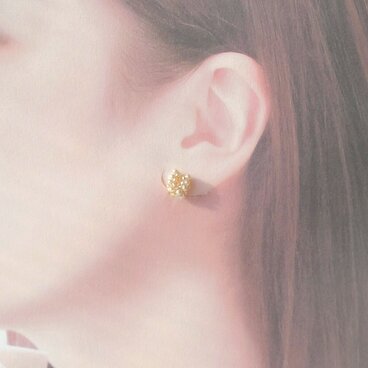 ホースシューのパールイヤリング (ピアス) / ゴールド　馬蹄