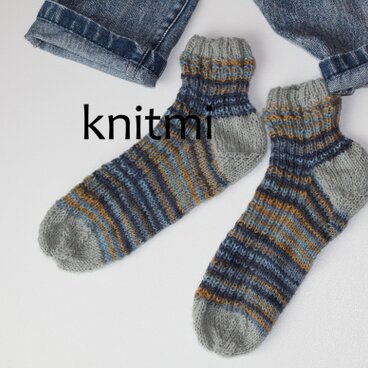 【洗濯機OK】冷えない靴下　ドイツウール＜男女兼用＞　手編み　靴下