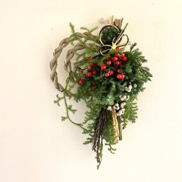 しめ縄.お正月飾り  ~稲穂と紅白の実