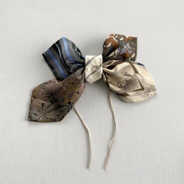 【1点もの】ネクタイリメイクコサージュ＊ベージュ系