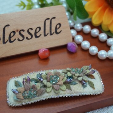 Blesselle FY手染め布 × 立体刺繍 フラワーヘアクリップ【一点物｜色違い】
