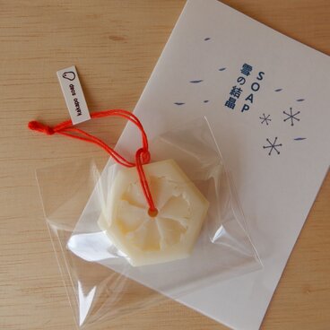 雪の結晶　　（ラベンダー・ローズマリー・パチュリの香り）