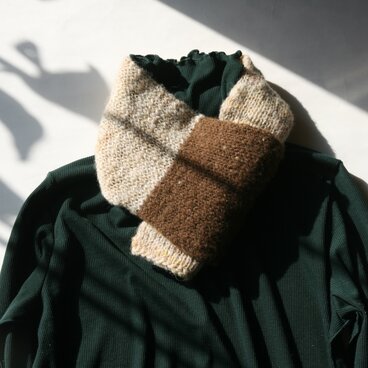 ふっくら極暖！ホームスパン手紡ぎニットマフラー【マロン】