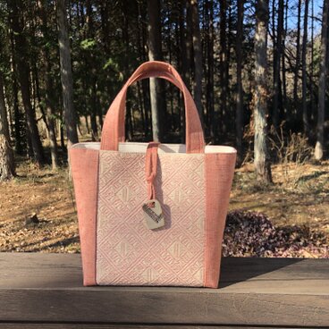 こぎん刺しのトートバッグチャーム付き