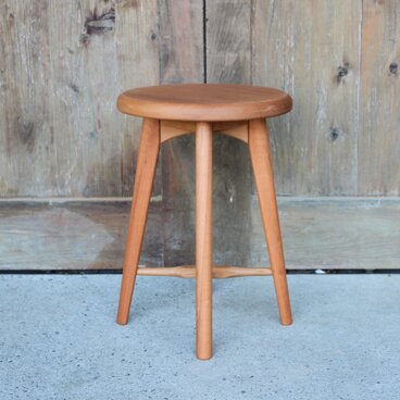 スツールA・国産真桜材