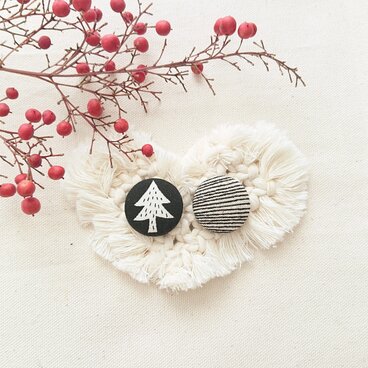 ★くるみボタンブローチ★