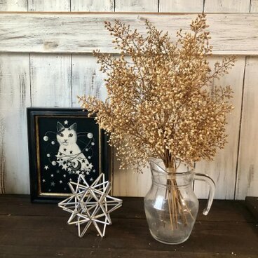 星月猫★ナンテンの蕾のみで作ったシャビーシックなスワッグ中サイズ　ドライフラワー　花束　ナンテン