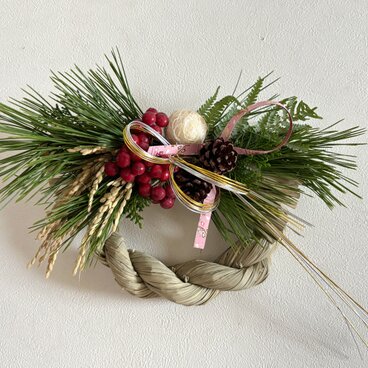 しめ縄のお正月飾り（サンキライ）