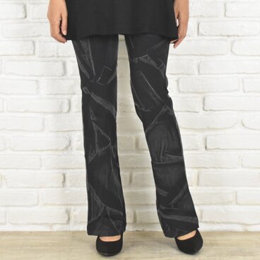 驚きの穿き心地！レアな手染めストレートストレッチフレアパンツ　＜ウォッシュブラック＞