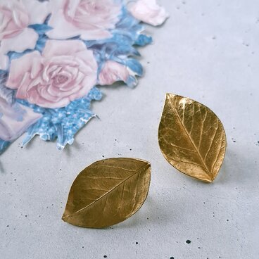 《TRIFARI》 gold leaf トリファリ ヴィンテージイヤリング