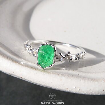 グリーン ガーネット リング / Mint Green Garnet Ring