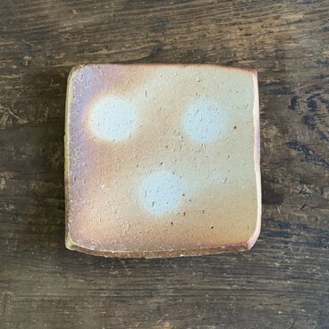 信楽焼 白荒土　穴窯焼成・四方上げ皿 15cm（No6）｜角皿・菓子皿・前菜皿