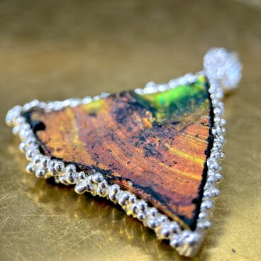 ローマングラスsilverペンダント(送料無料)耐えて千年ガラスは甦った