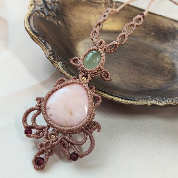 甘く香る果実の饗宴♥マクラメネックレス