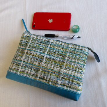 ツイードポーチ／青の皮革