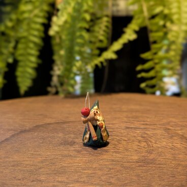 小さな小さなサンタクロース　51（けん玉）