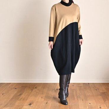 即日発送♦︎カーブデザインコクーンワンピース♦︎Aタイプ＊キャメルベージュ×ブラック