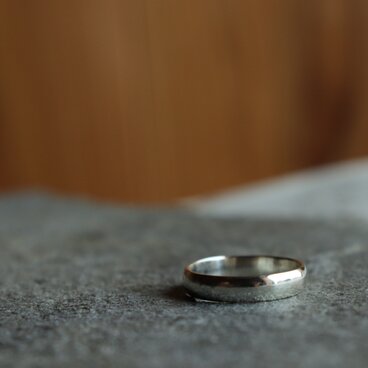 シルバー　甲丸リング　艶