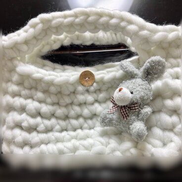 超極太毛糸のハンドバッグ