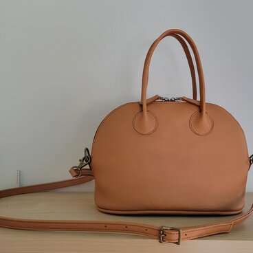 ブガッティ型ファスナーバッグ（キャメル）