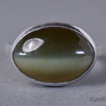 ネフライトキャッツアイのリング