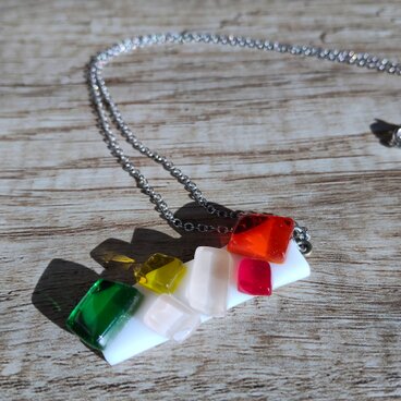 ★送料無料中★　フュージングガラス　カクカク