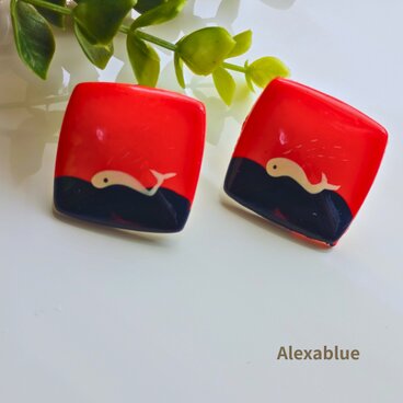 Antique Whale Art Earrings｜スクエアシェイプ クジラが泳ぐ絵柄 アンティークイヤリング