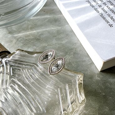 P735-ヴィンテージピアス U.S.A. 1980's Silver Tone Marquise Cut Rhinestone