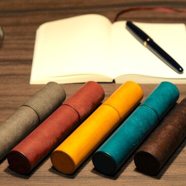 送料無料　イタリアンレザーの1本ペンケース　マルゴー