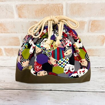 ちょっと大きめ　お弁当袋　【和柄・亀甲柄×縁起物】