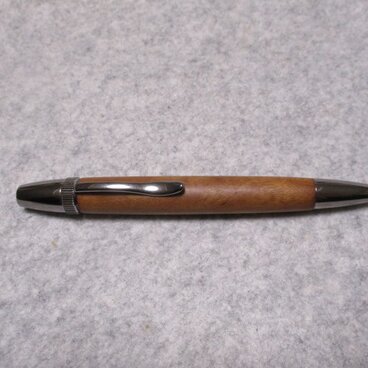 毘蘭樹　「バクチの木」　キヌカオイル仕上げ　回転式ロングパトリオットボールペン