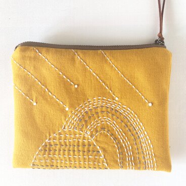 カラシ色  刺し子ミニポーチ