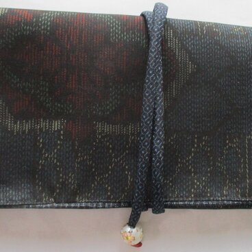 ８５７８　色大島紬の着物で作った和風財布・ポーチ