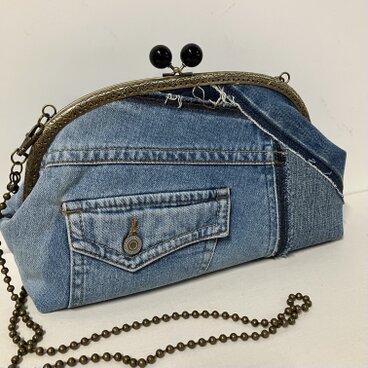 デニムリメイク　がま口ショルダー　26A3