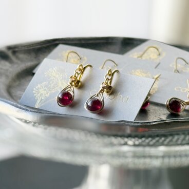 【1月の誕生石】今の私に、静かな情熱を。ロードライトガーネット 一粒イヤリング/ピアス