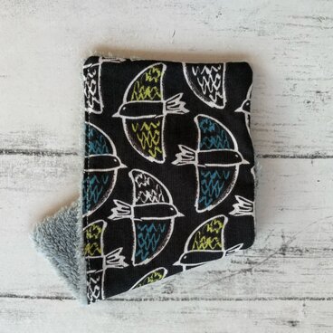 北欧風鳥　ハンカチタオル　ハーフハンカチ　マイクロファイバー　プチギフト