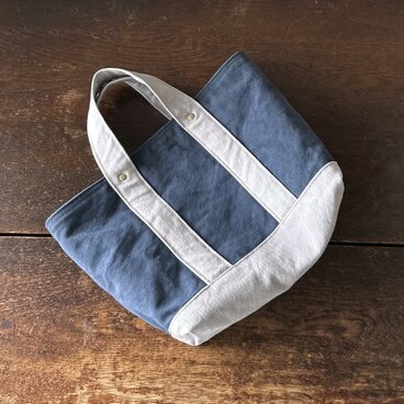 TOTE BAG -bicolor- (M) / smokyblue × lightgray