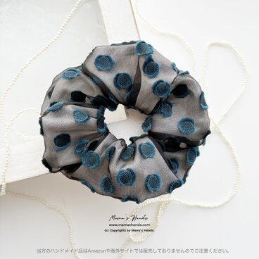 《ふんわり夜空 星屑のドット》おしゃれな ブルー 水玉 ブラック 黒 ヘアゴム シュシュ