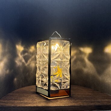 Pentagon ゴールゼロランタン　ランプシェード　ステンドグラス　キャンプに