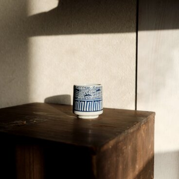 細かな微塵子柄◆伊万里　染付覗き猪口　骨董/antiques 酒器　古民家　古道具　江戸後期