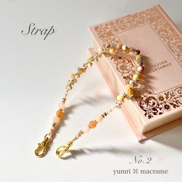 yumri ⌘ macrame 天然石を散りばめたマクラメレースストラップNo.2(ゴールド・Wナスカン小)