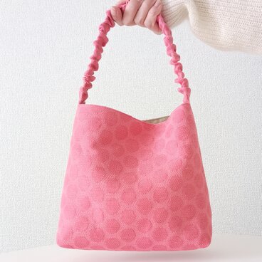 ピンク ミニトートバッグ 春のおでかけ 日常使い 大人可愛い 布バッグ くしゅくしゅ持ち手 ドット柄
